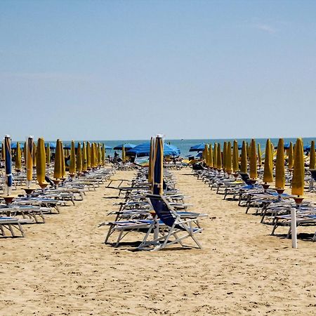 [Piazza Mazzini] Appartamento a 2 passi dal mare. Lido di Jesolo Esterno foto